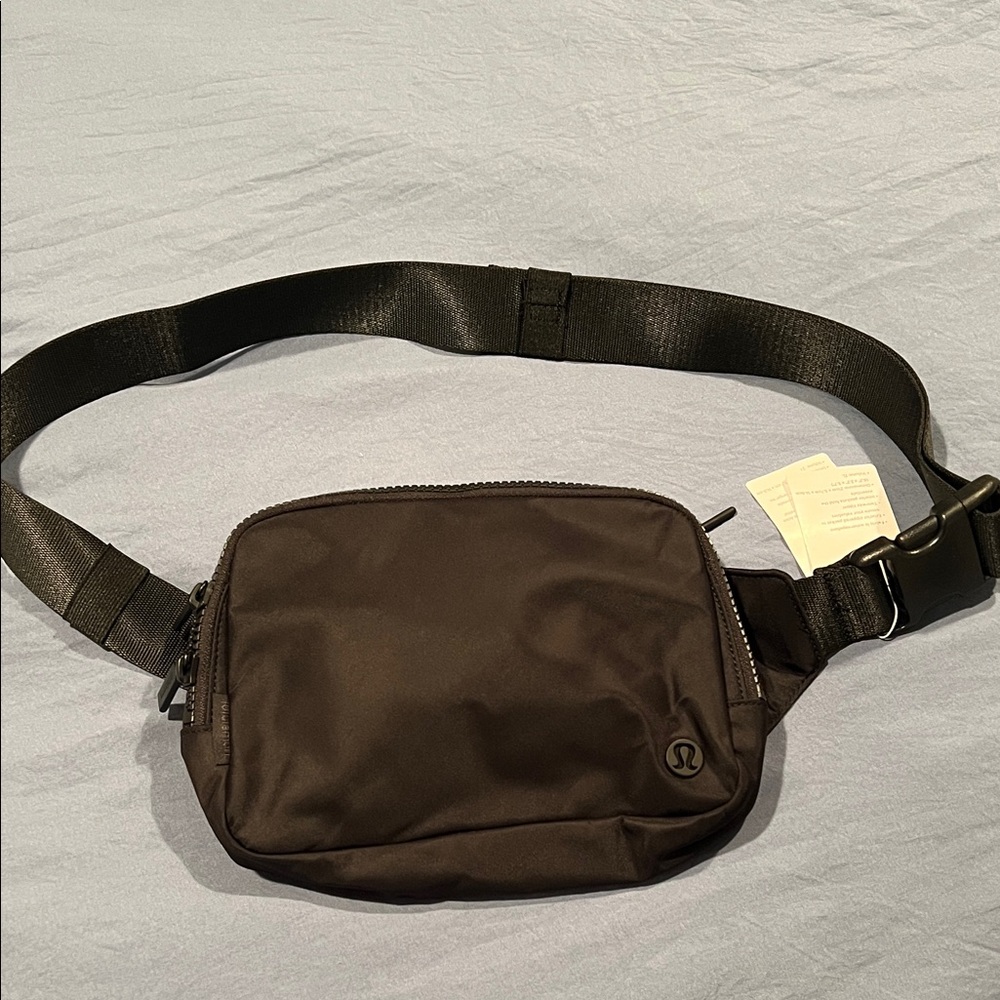 Black Everywhere Belt Bag Large (NEW)